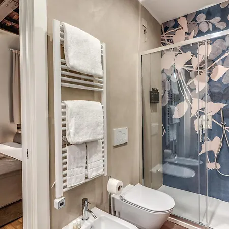 Agh Pantheon Гостевой дом 4*